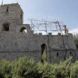 � la descrizione della �Torre degli Spiriti�: un�incredibile struttura in pietra...